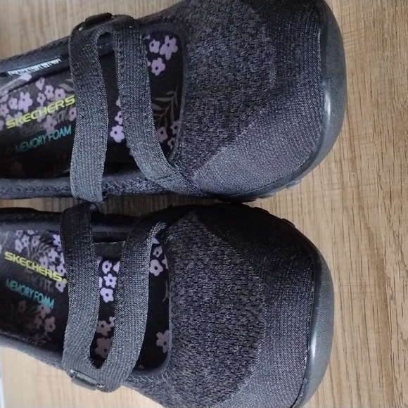 Skechers Sport Women's Breathe Easy Flats - Picture 6 of 12